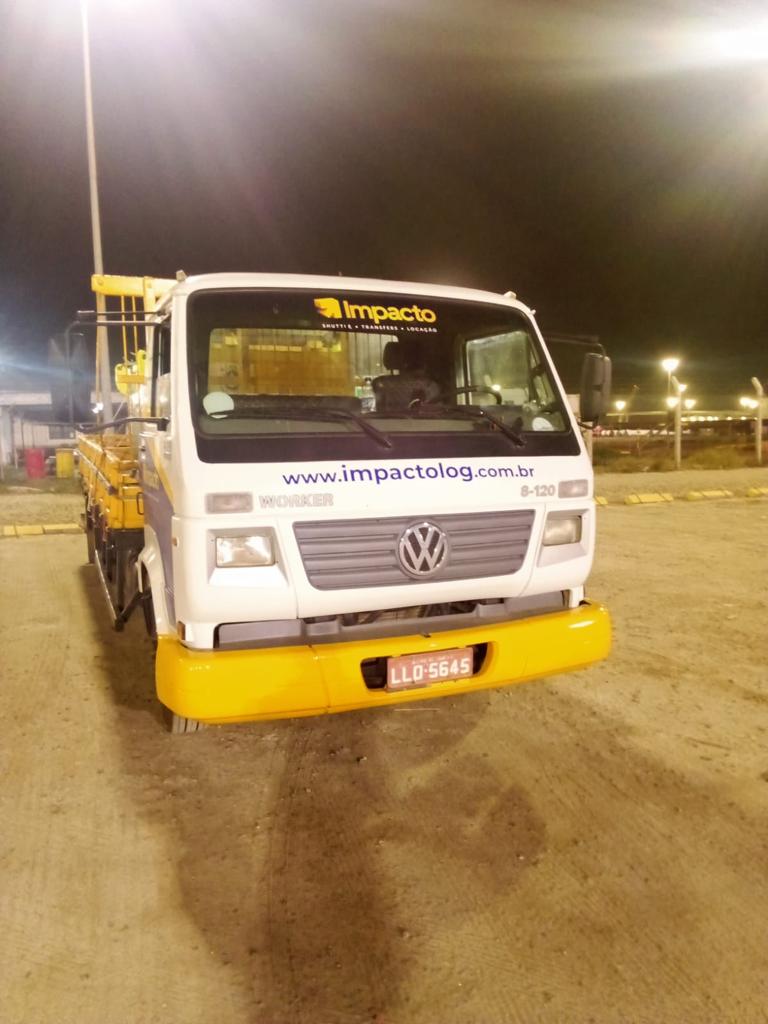 Caminhão munck Volkswagen Worker da Impacto